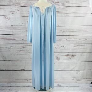 Shadowline vintage blue robe cream lace long